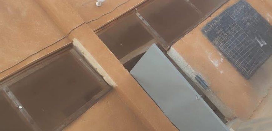 Celibaterium 2 Chambres, Salon, Carreaux et Vitre