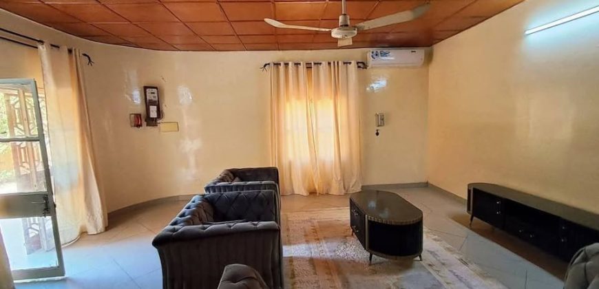 Très Belle Maison Meublée, 2 Chambres, Climatiseur