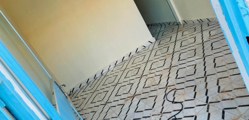 Celibaterium 1 Chambre, Salon, vers Station Noma (africando)